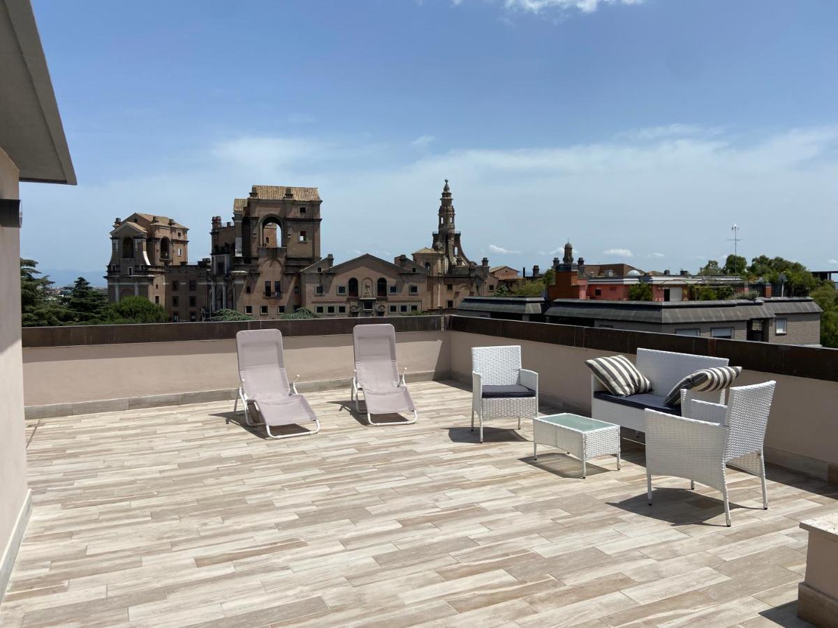 Апартаменты Attico Panoramico Luxury Roma Экстерьер фото