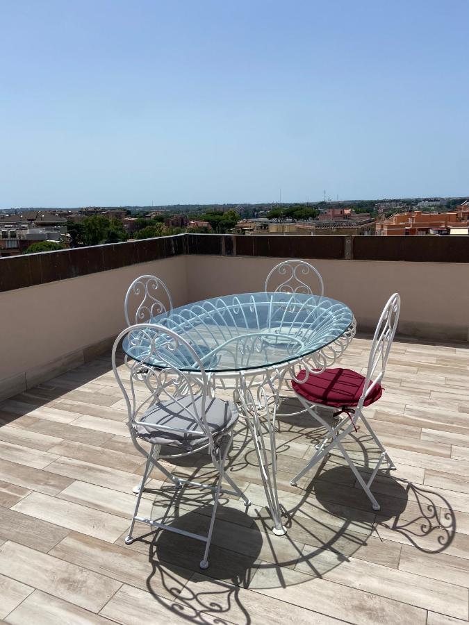 Апартаменты Attico Panoramico Luxury Roma Экстерьер фото