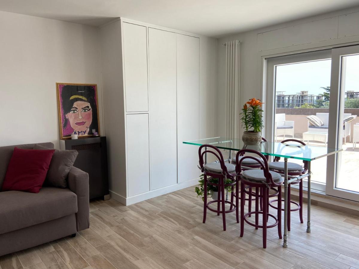 Апартаменты Attico Panoramico Luxury Roma Экстерьер фото